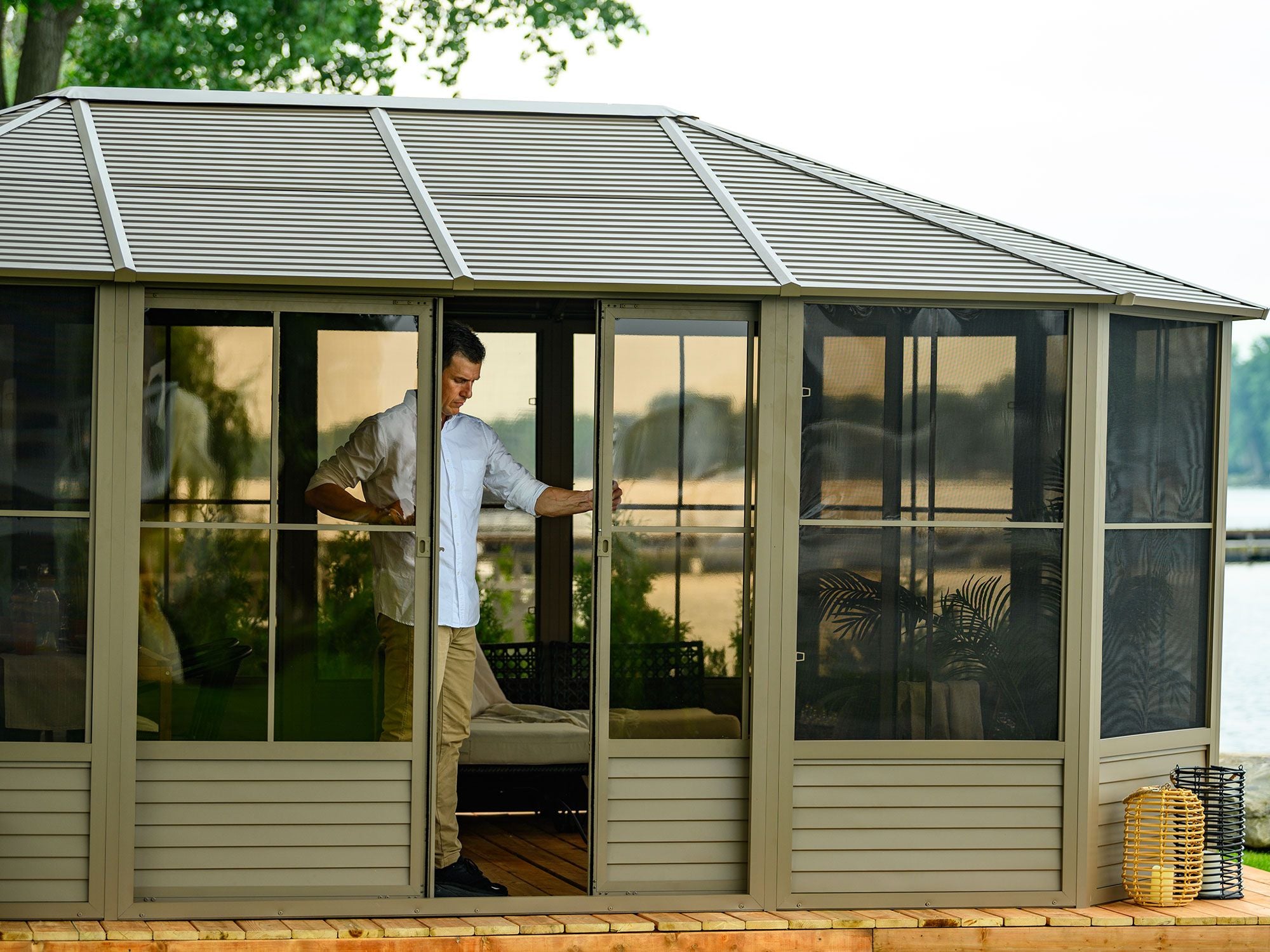Florence 12x18 ft. Solarium–Metal Roof