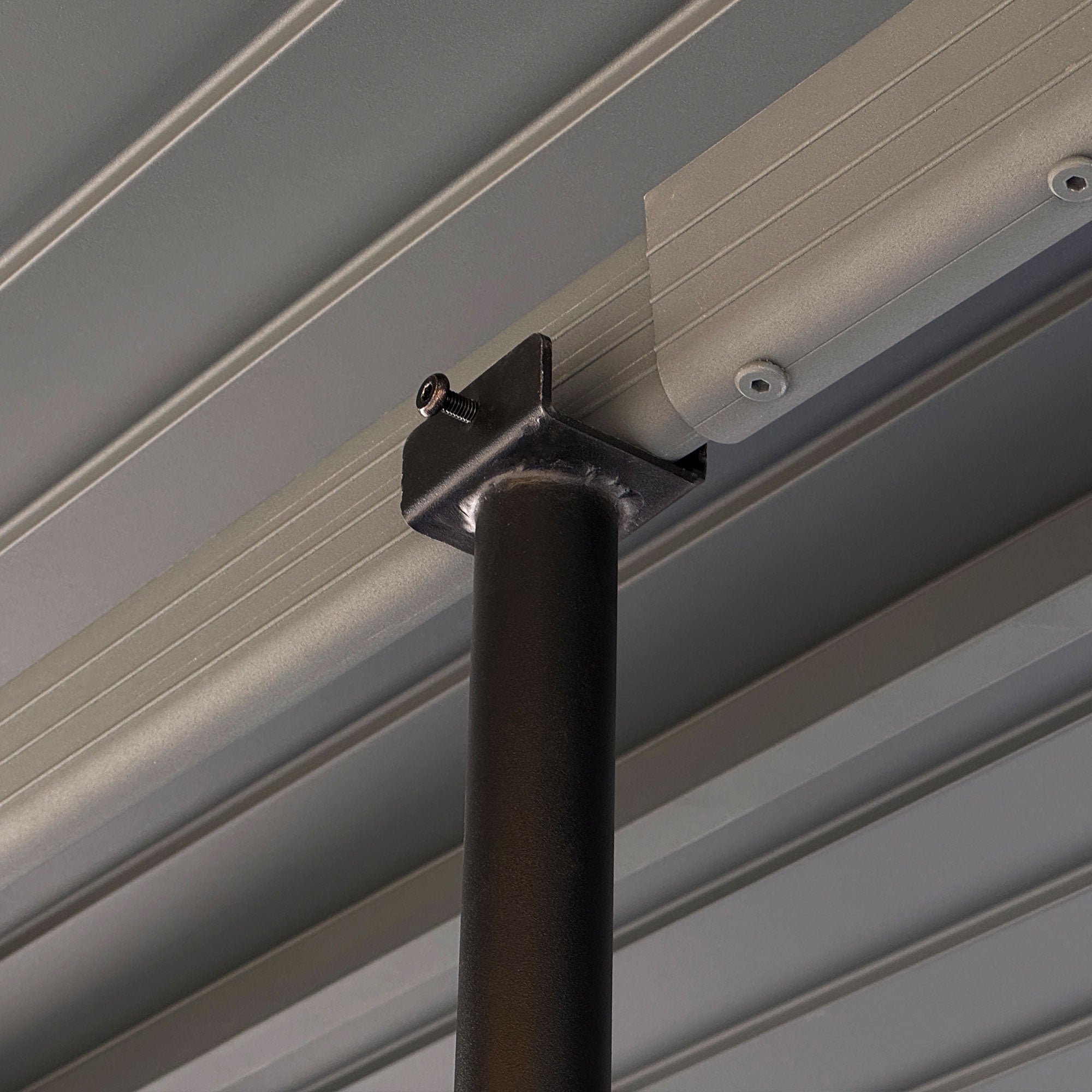 Slanted–Top Winter Support Bar