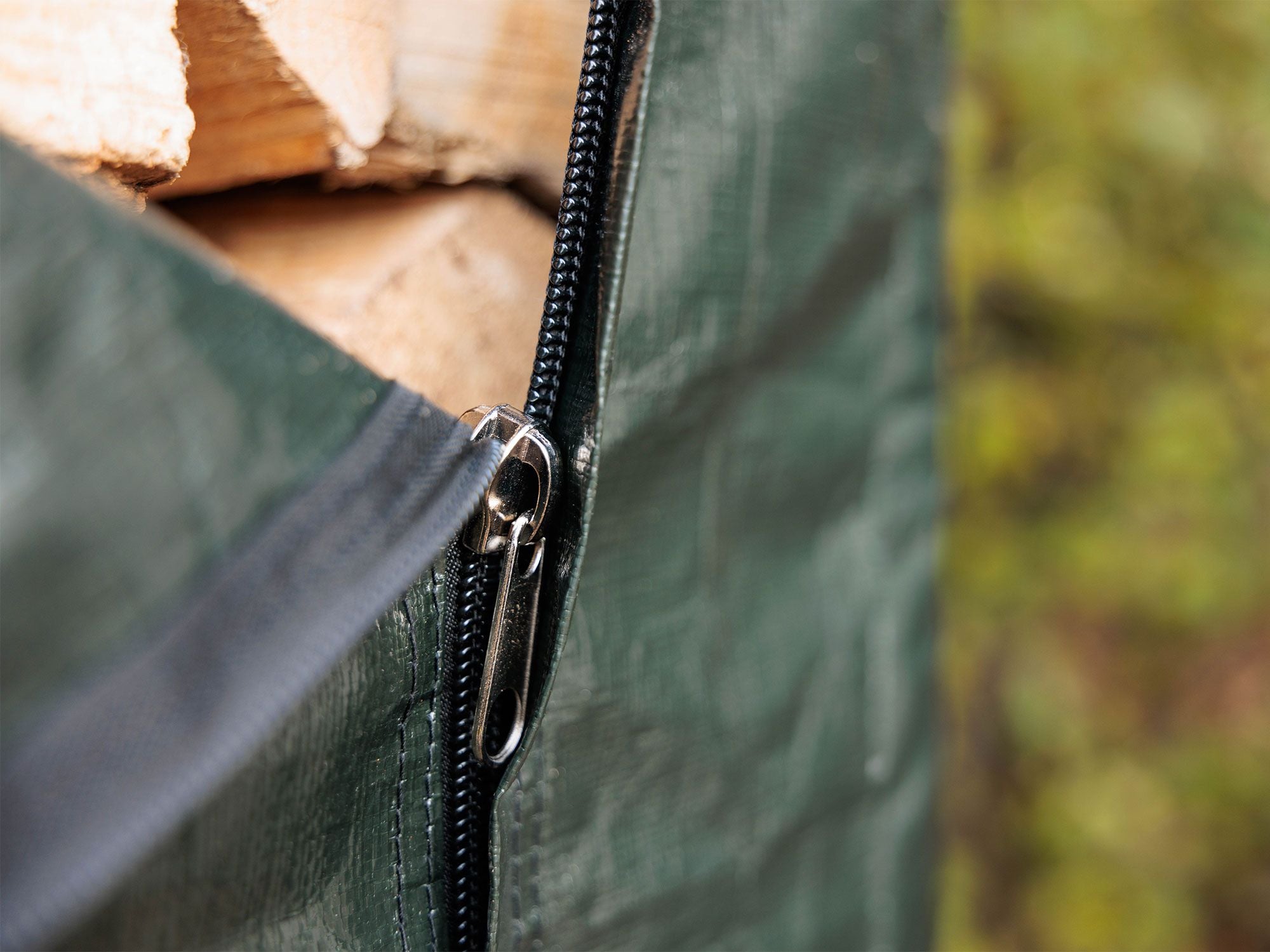 Log Shelter–Green