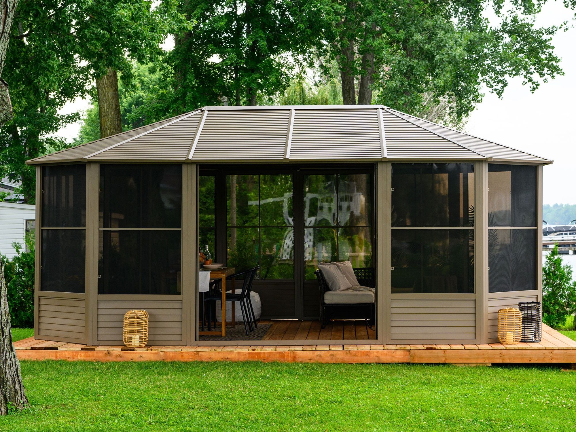 Florence 12x18 ft. Solarium–Metal Roof