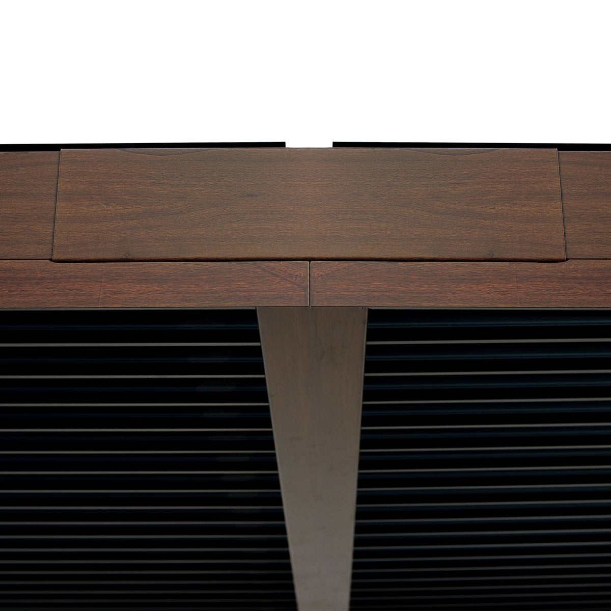 Kaslo 10 x13 Aluminum stand alone Pergola Wood finish - With Alum Tracks