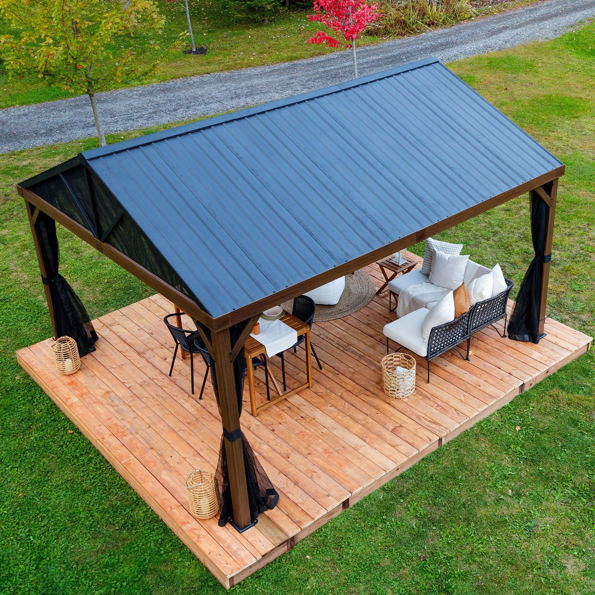 Yamaska 12x16 barn style gazebo, aluminum posts wood finish
