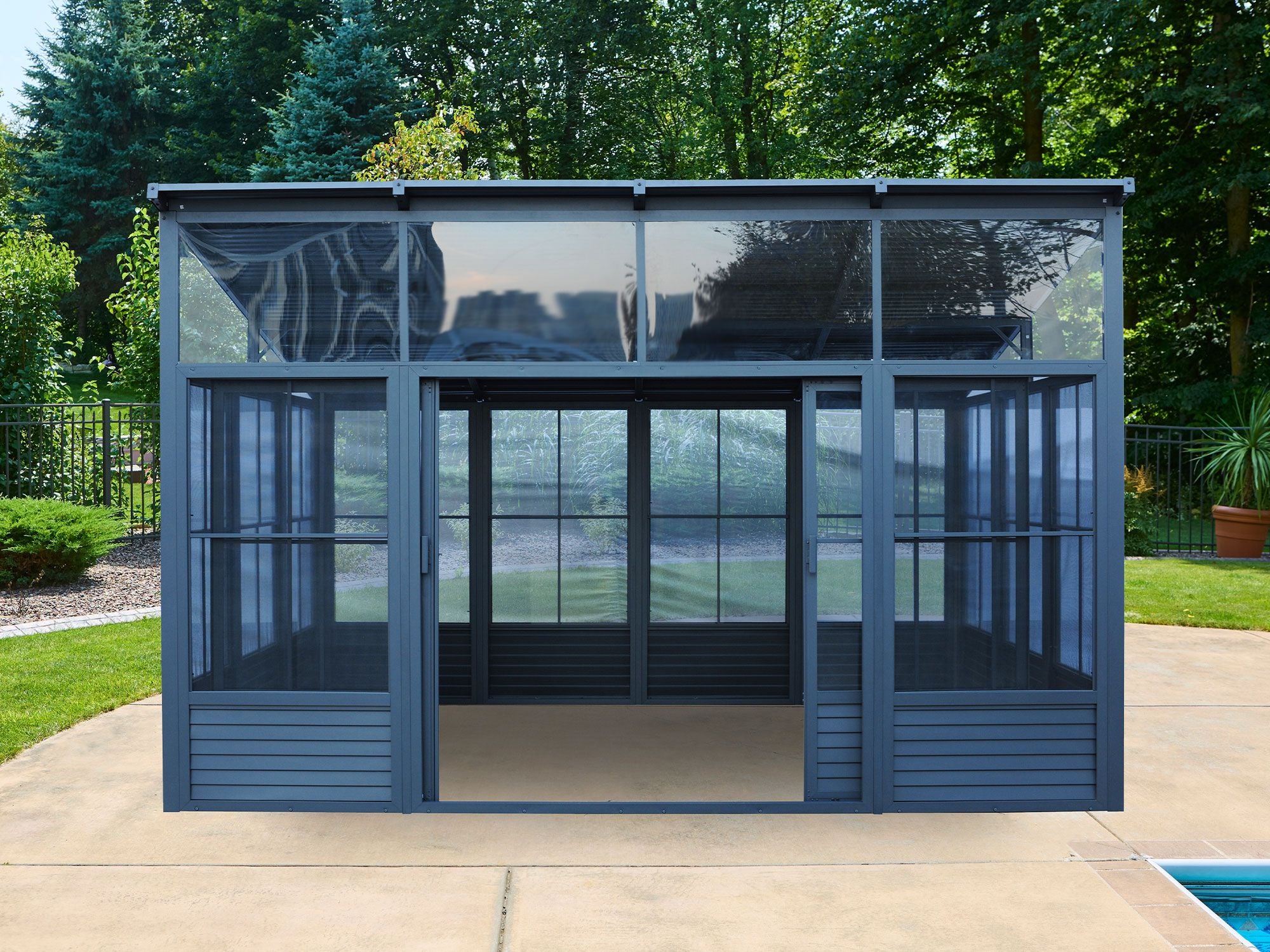 Narvik Solarium 12x15 ft.– Metal Roof