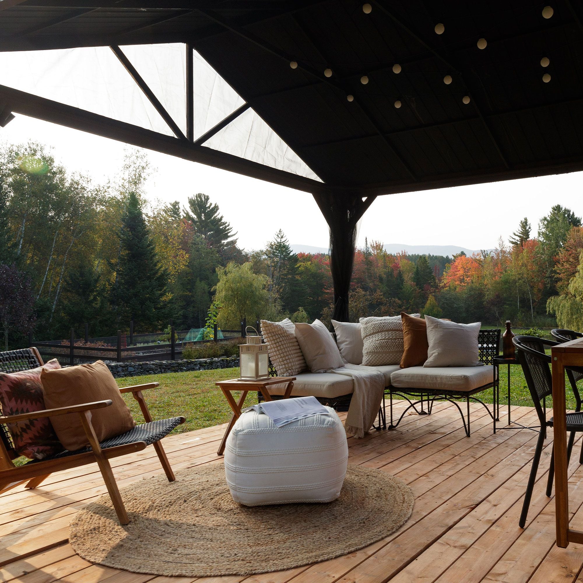 Yamaska 12x14 barn style gazebo, aluminum posts wood finish